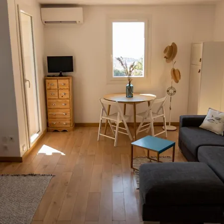 Le Petit Vue ラ・クロワ・ヴァルメ